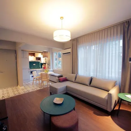 Superior Refurbished Flat In The Heart Of Apartment